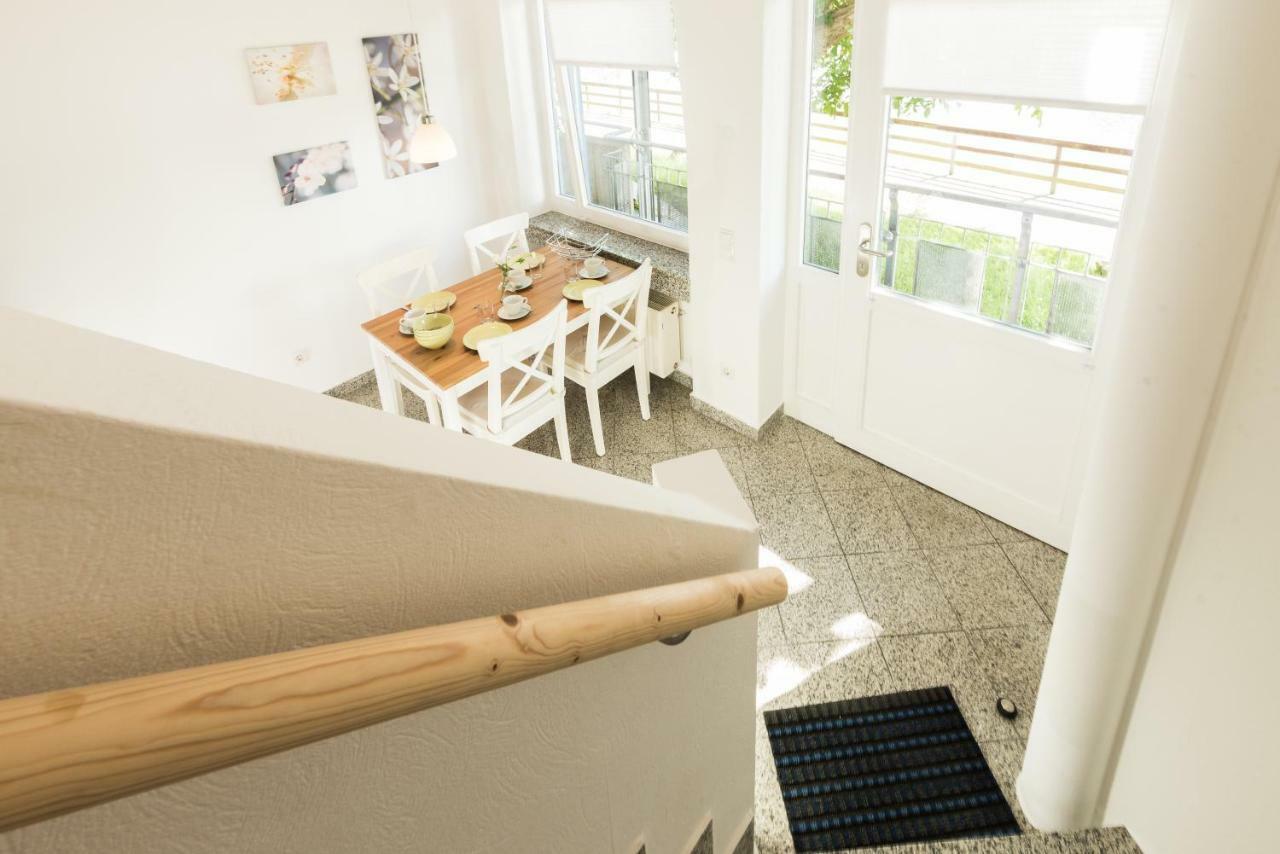 Weserwohnung - Bootshaus Urlaub Am Wasser Hamelin Exteriör bild