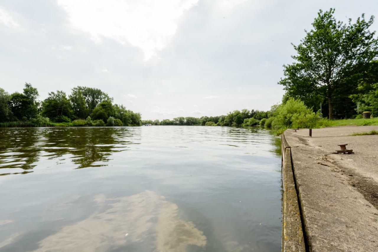 Weserwohnung - Bootshaus Urlaub Am Wasser Hamelin Exteriör bild