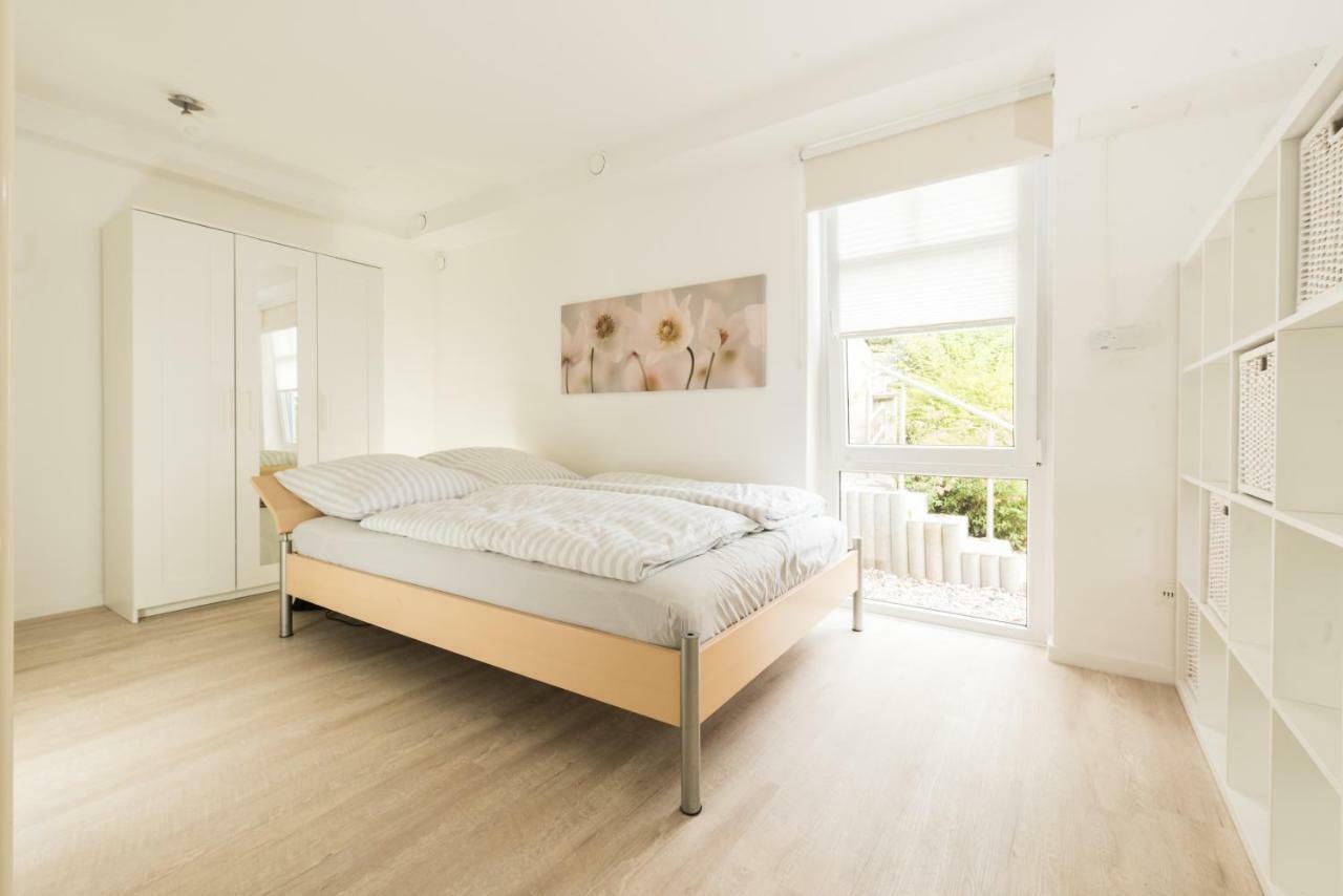 Weserwohnung - Bootshaus Urlaub Am Wasser Hamelin Exteriör bild
